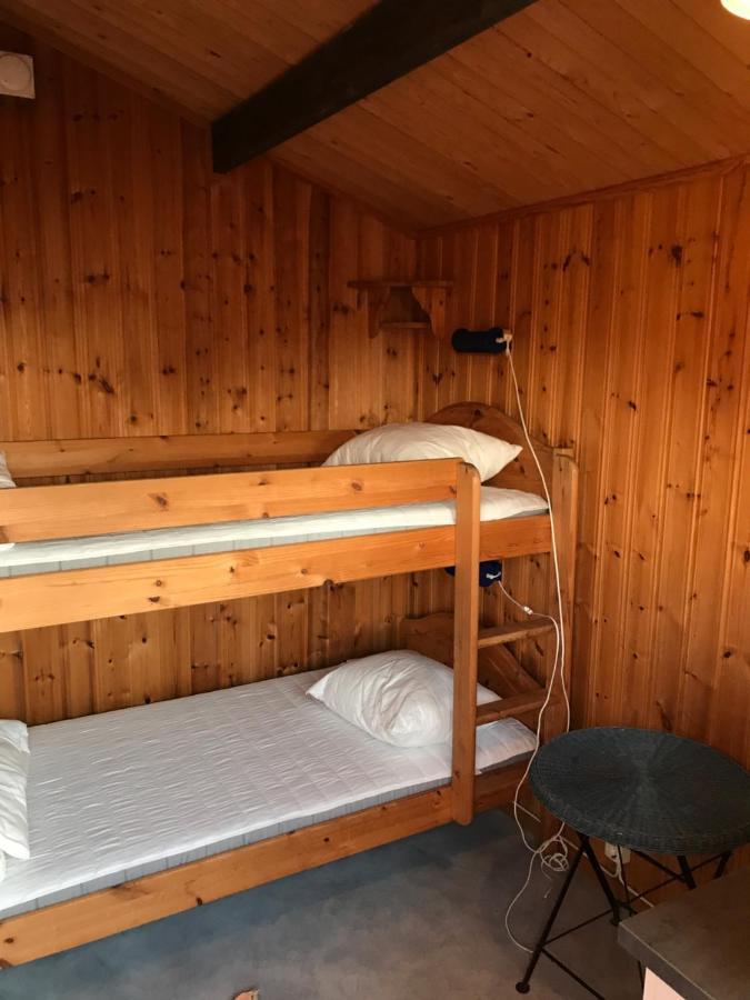 Bjoersjoeas Vildmark - Small Camping Cabin Close To Nature Olofstorp Exterior foto